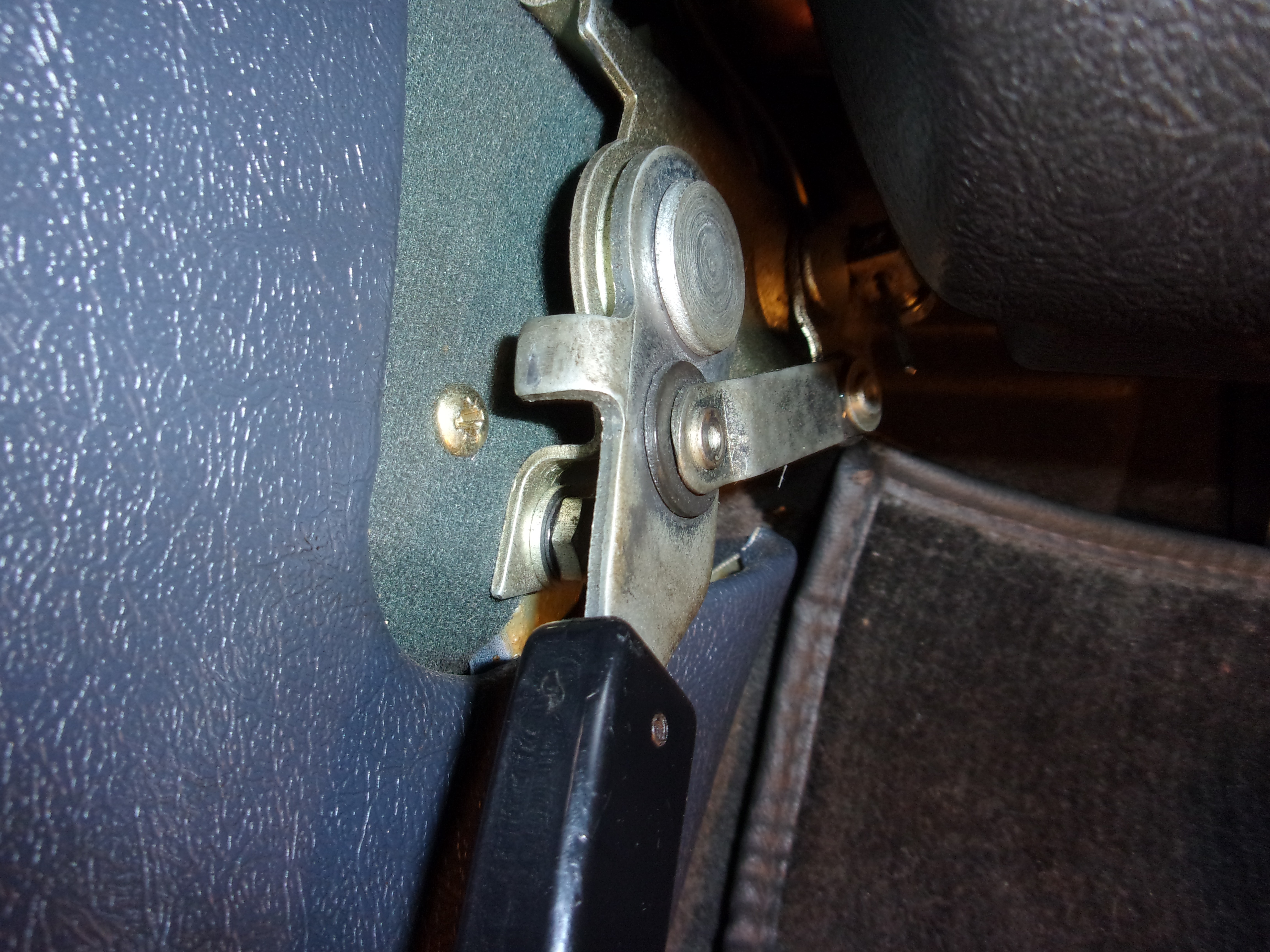 Interior hood latch XJS Jaglovers Forums