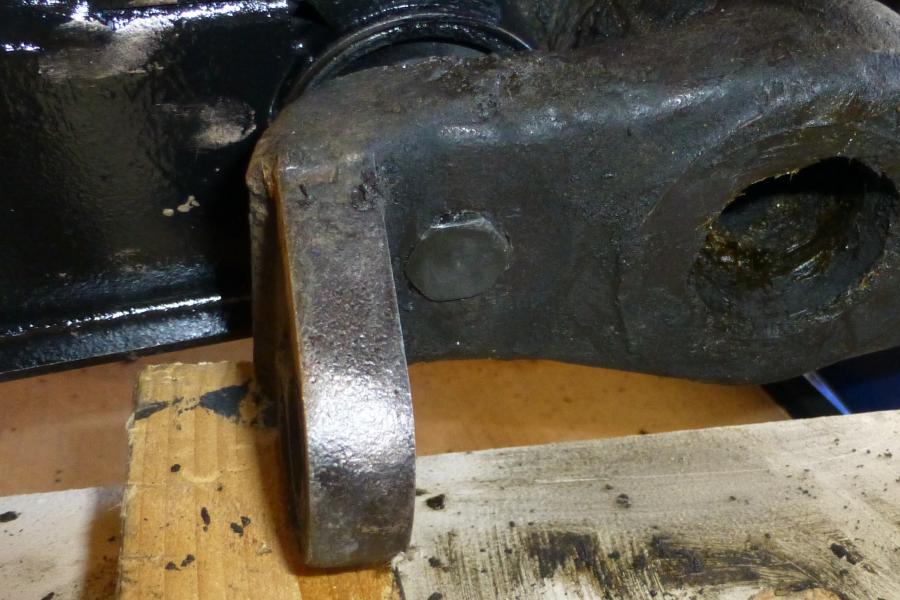 Encapsulated Radius arm bolt EType Jaglovers Forums