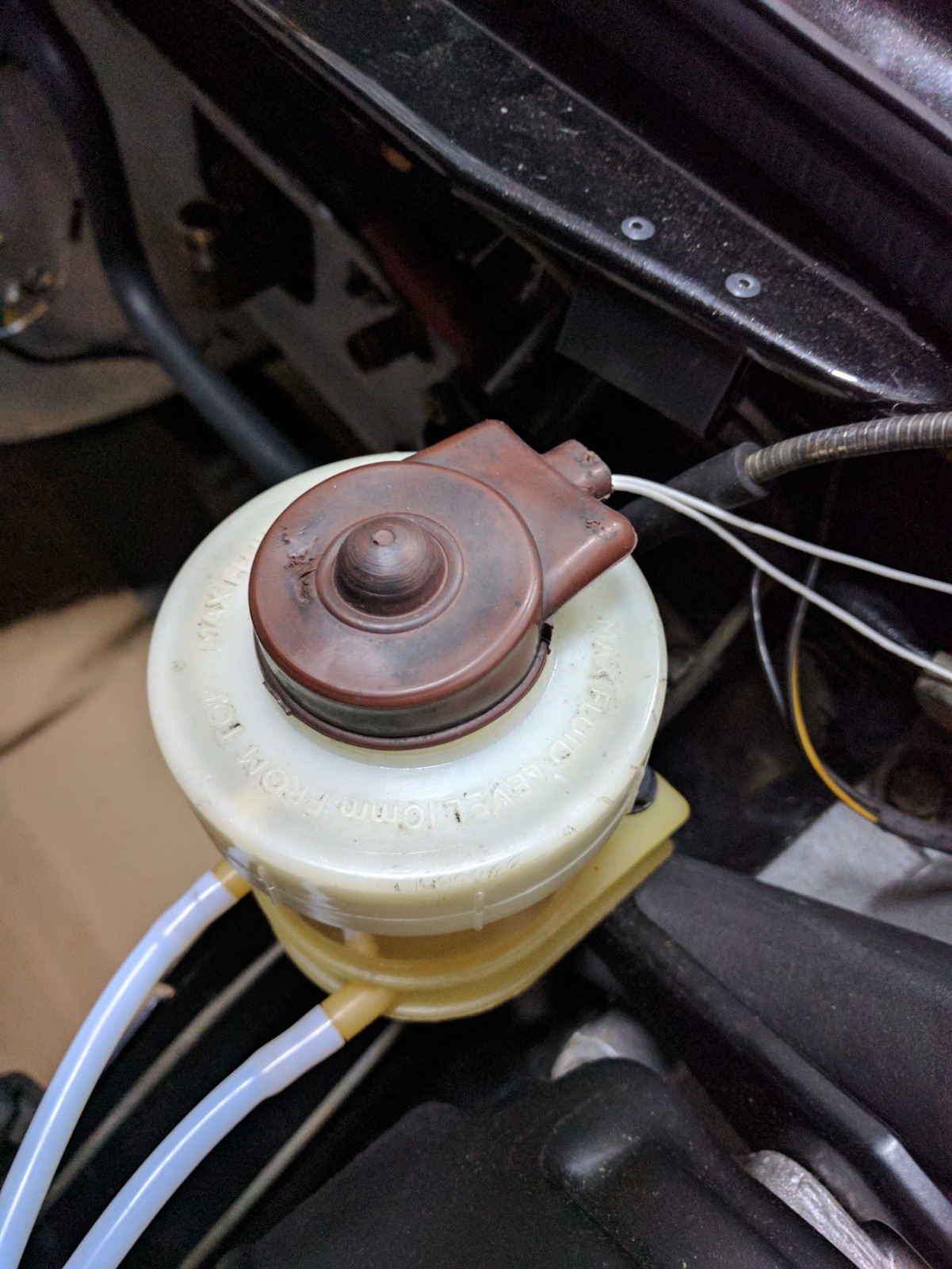 Brake fluid level sensor upgrade (preABS) XJS Jaglovers Forums