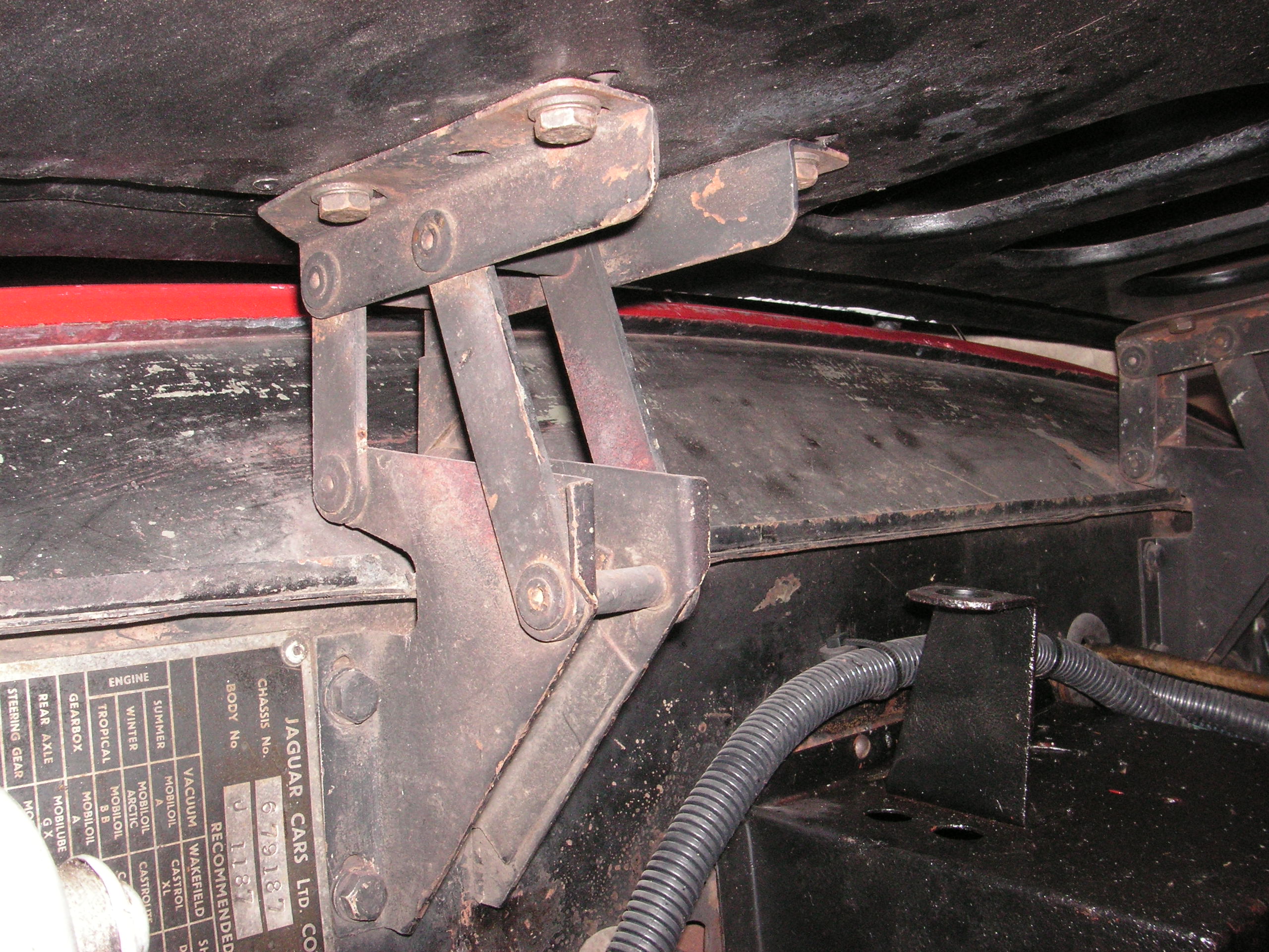 (hood) hinge alignment XK Jaglovers Forums