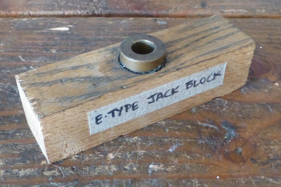 Great Deal On a Really Nice Floor Jack - E-Type - Jag-lovers Forums